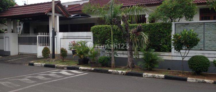 Rumah Mewah Jakarta SHM Dekat Exit Tol Cawang grogol 1