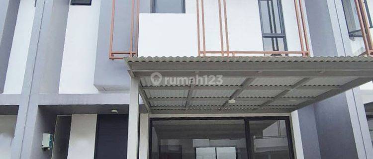 Rumah Sewa Yuticha BSD City Unfurnished Dekat Pasar Modern BSD 1