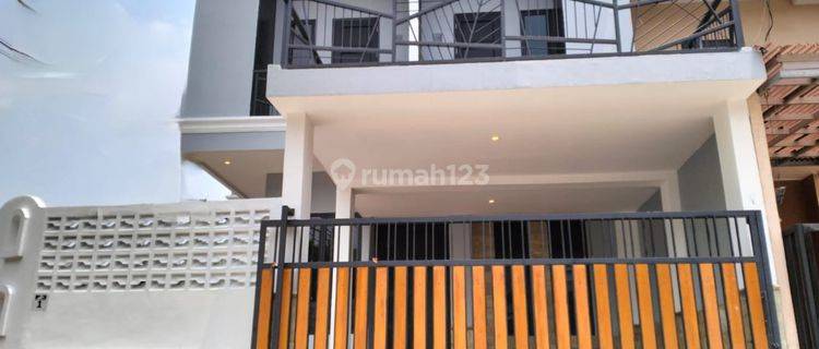 Jual Murah Rumah Cendana Residence 3lantai SHM 1