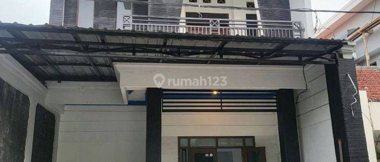 Sewa Rumah Untuk Kantor Bagus Daerah Perak 1