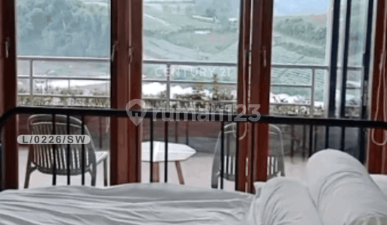 Rumah SHM 3 Lantai dengan View Alam Strategis di Lembang Bandung 1