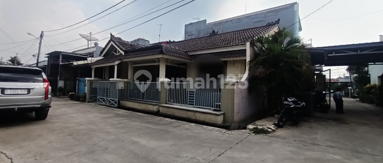 Rumah Harapan Indah 1 Nempel Jakarta Timur  1