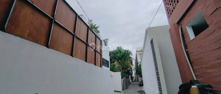 QUICK SALE PREMIUM LAND IN BERAWA CANGGU LOCATION CLOSE TO THE BEACH Villa complex environment 
 1