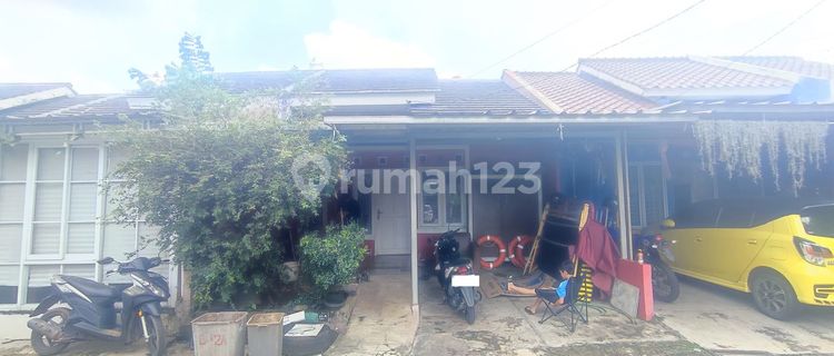 15 Minutes to Cibubur Plaza House, SHM, Ready to Occupancy, Assisted with KPR J-32350 1