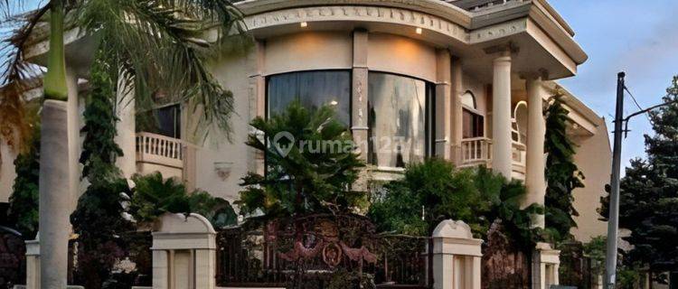 Jual Rumah Mewah 2 Lantai di Araya , Malang 1