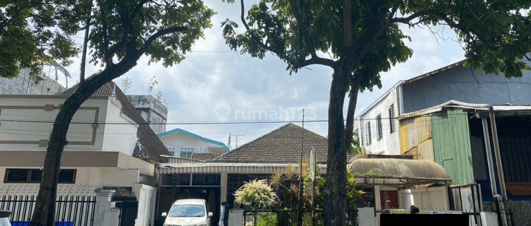 Sewa Rumah Bagus di Jl. Pattimura Klojen, Malang 1