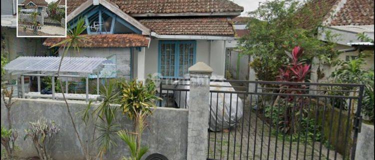 Dijual Rumah SHM di Jl. Kaliurang Barat, Malang 1