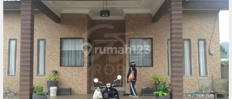 House for Sale Near Paragliding Pujon, Batu City, East Java 1
