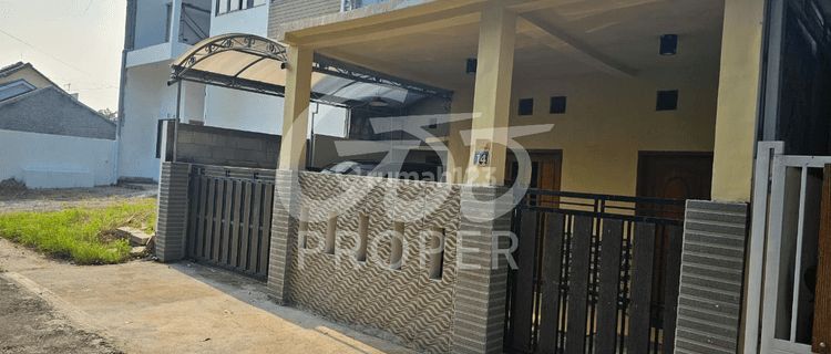 Rumah Dijual di Jl. Salak Timur Taman Madiun 1