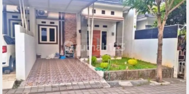 For Sale House in Graha Saka Kalongan Area, East Ungaran, Semarang, Central Java 1