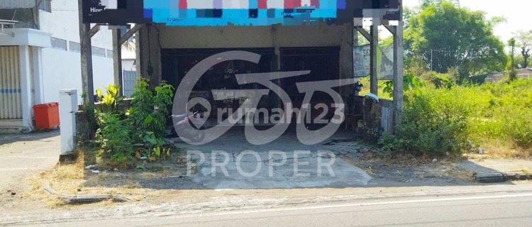 Rumah + Ruko Furnished SHM di Caruban, Madiun 1