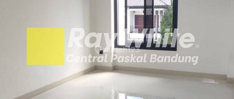 Rumah Singgasana New Minimalis di Bandung 1