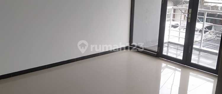 Dijual Cepat Rumah Minimalis Modern Siap Huni Setra Duta 1