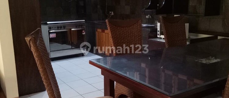 Termurah ! Disewakan Rumah Asri dalam Komplek PRV Gegerkalong 1