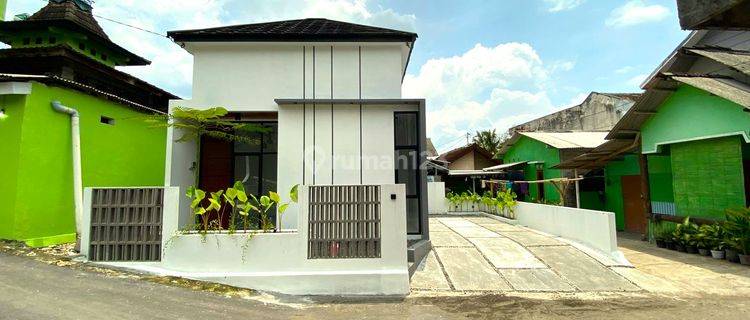 RUMAH SIAP HUNI MODERN DEKAT KAMPUS UII HANYA 500JT-an 1