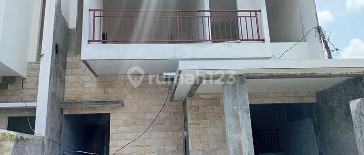 2-Storey House in Sleman, Beautiful Environment Near Mini Zoo 1