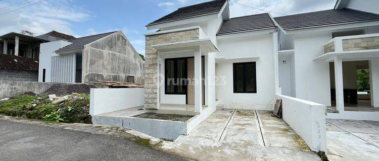 Dijual Rumah Moderen Akses Mudah Lingkungan Sehat di Jl Magelang Km 15 1