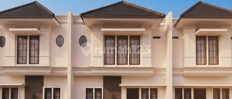 Rumah American Clasic di Sukabangun 2 Lantai Dekat Jl. Burlian KM 6 1