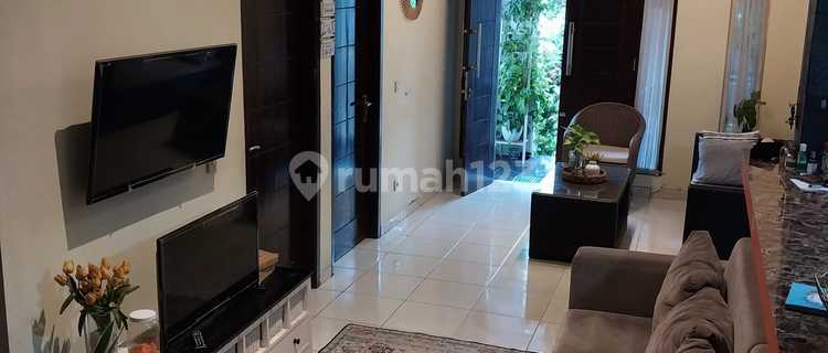 Beautiful House in the Hills of Semarang 1