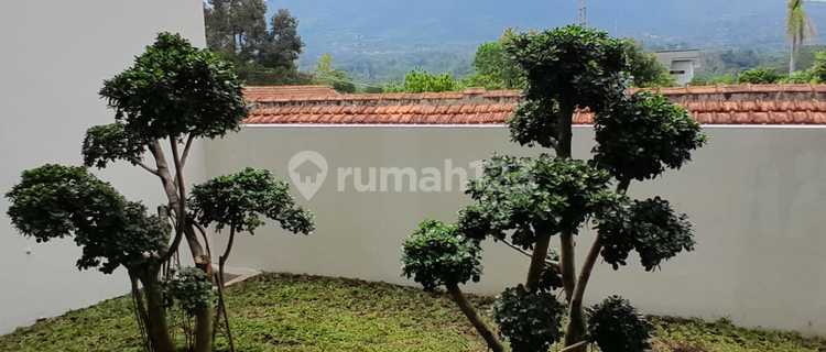 Rumah Mewah View Gunung 1