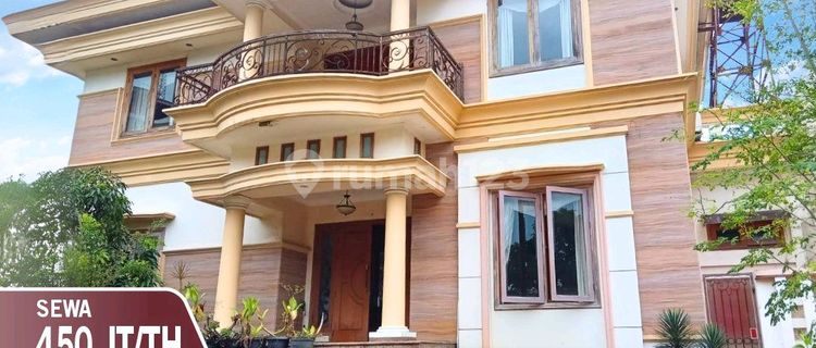 Luxury Fully Furnished House with Swimming Pool in Bukit Sari Semarang 1