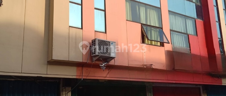 Ruko Siap Huni Tengah Kota Dekat Rs Panti Wiloso di Patimura 1