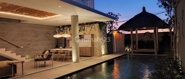 Villa 2 BR View Laut Hanya 300m ke Seminyak Beach Bali 1