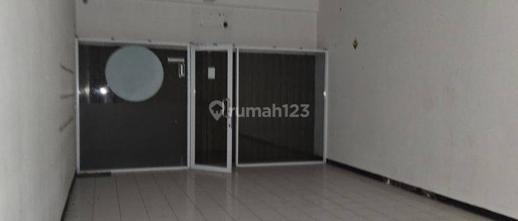 Dijual Ruko Nyaman Siap Pakai Lokasi di Taman Kopo Indah 3 Bandung 1