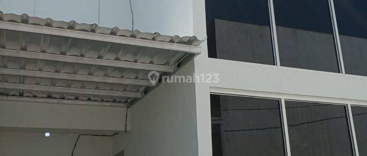 Rumah 2 Lantai Dalam Perumahan Dekat Uii  1