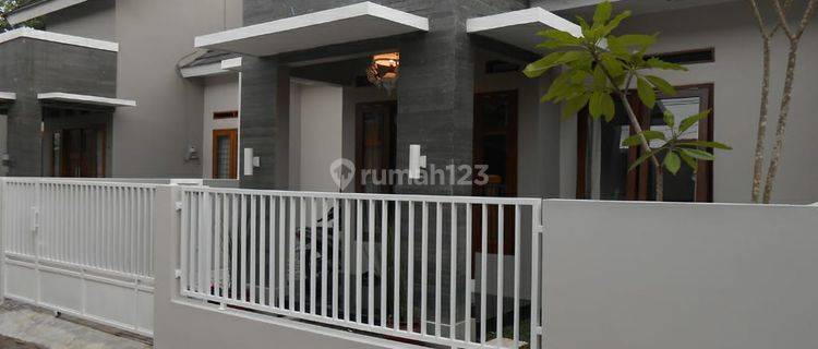 Mr 063642 Disewakan Rumah Bagus Furnished di Tengah Kota Yogyakarta 1