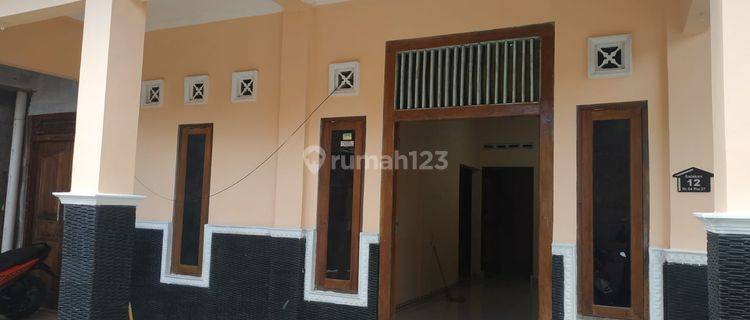 Disewakan Rumah Murah di Jl. Jambon Area Pedesaan 1