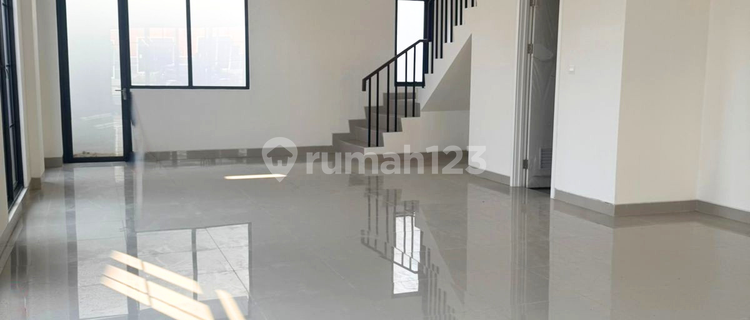 Brand New 3-Story Shop House Ready to Use in Citra Garden Bintaro 1