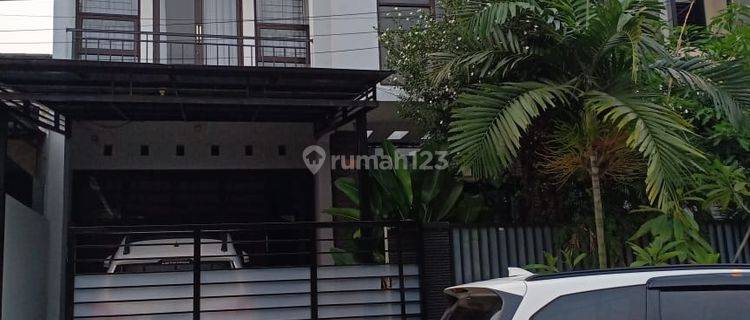 Dijual cepat Rumah cantik siap huni di Kemang Pratama Bekasi 1