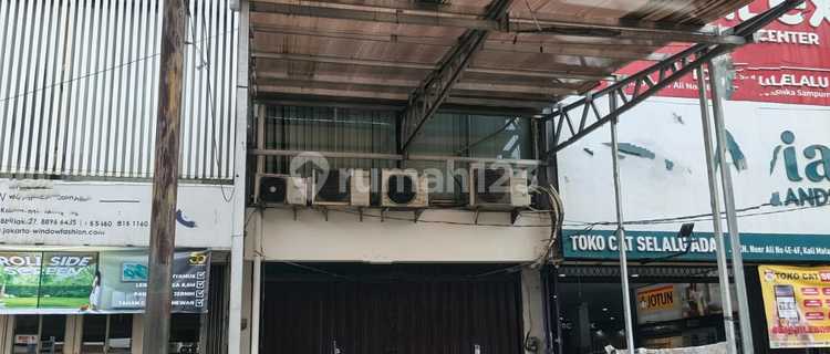 Ready-to-Use 3.5-Story Shop House on Kalimalang Main Road, Bekasi 1