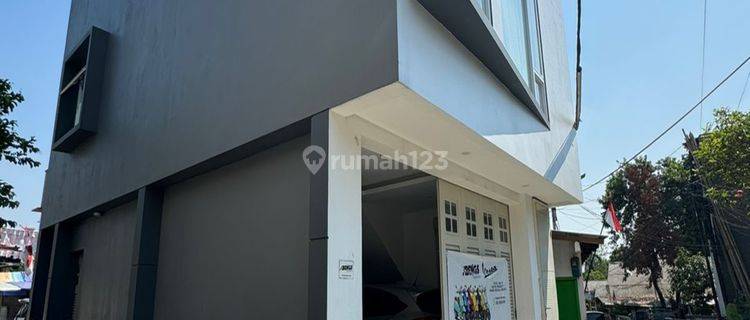 Dijual Rumah Modern Cocok Untuk Usaha di Pondok Kelapa 1