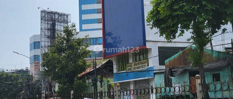 Hotel Besar 8 Lantai Bagus Terawat di Pusat Jakarta Gunung Sahari 1