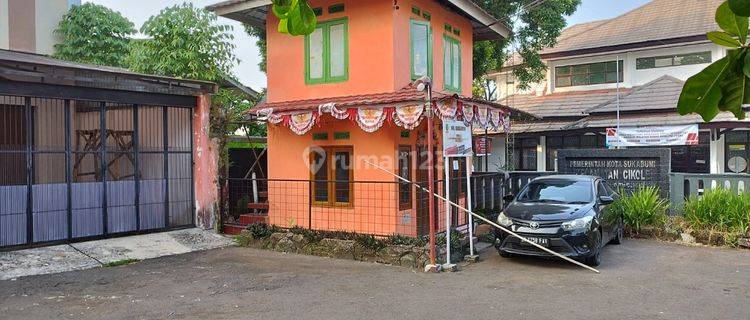 Rumah Hook Besar Lebar 10 di Tengah Kota Sukabumi Cikole Ciwangi 1