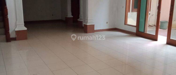 kan rumah cocok untuk kantor atau tempat tinggal, Rasamala, Belakang Menara Bidakara 1