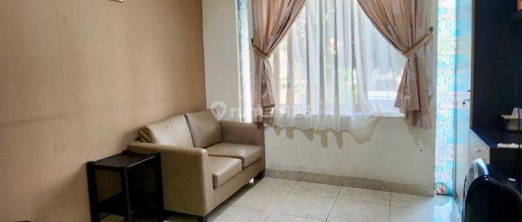 Rumah Townhouse 4 KT Bagus Fasilitas Lengkap Aman Gading Parkview 1