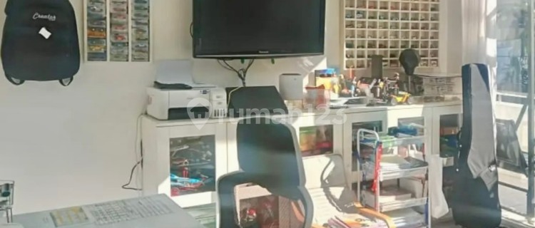 For Quick Sale: Ready-to-Occupy House, Land Size 9x17m², Renovated, Gading Kirana 1