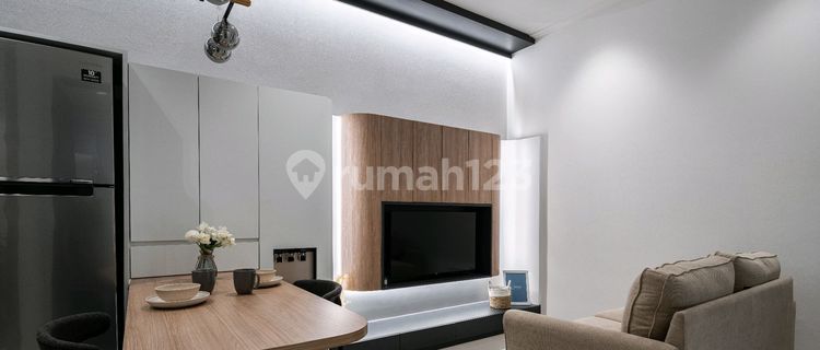 Rumah Bagus Rapih Green Royal Condo House Semanan 1