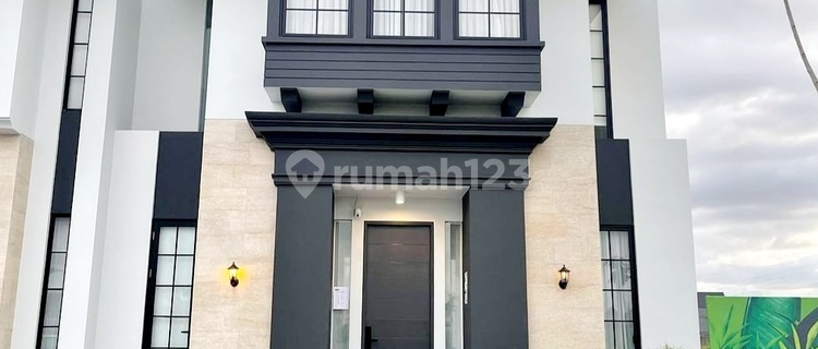 RUMAH MEWAH 2 LANTAI DI TAMALANREA KOTA MAKASSAR 1