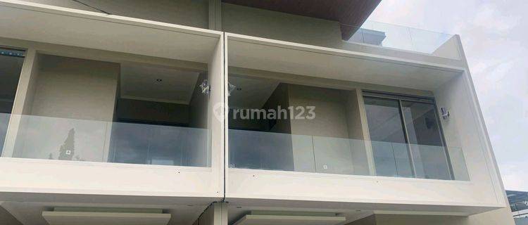 Rumah Villa Baru Siap Huni Sayap Dago Udara Sejuk Kota Bandung 1