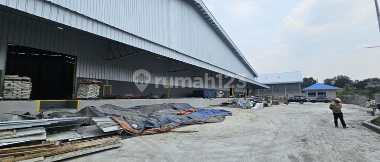Sewa Gudang Industri Baru Luas ada Loading Dock di Lippo Cikarang 1