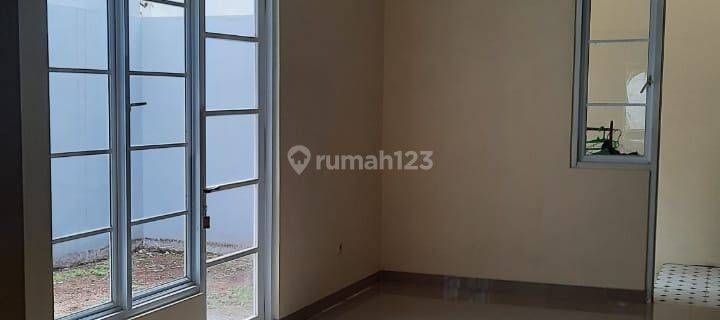 Rumah Bagus 2 Lantai Rapi Siap Huni Harga Nego 1