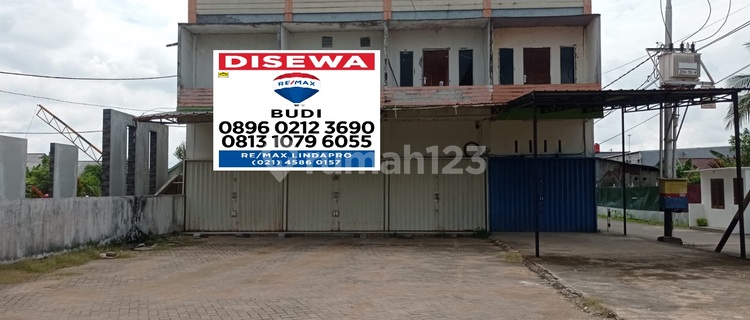 For Rent 2 Shophouses Special Price for 2 Years on Jl Karya, Kota Baru, Pontianak 1