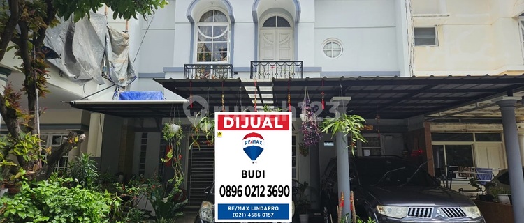 For sale Kelapa Gading Riviera house, land area 136 m2, 9 x 15, must sell. 1