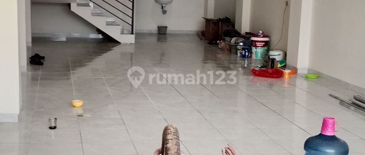 RUKO BARU 3 LANTAI DI MERUYA STRATEGIS 1