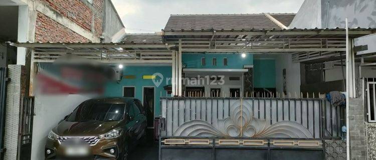 Rumah di Pucang gading atas dekat TVRI 1