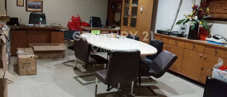 Ruko Strategis 3 Lantai Golden Boulevard BSD City 1